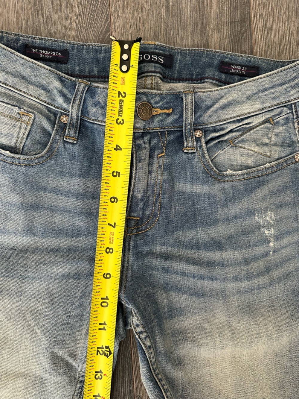 EUC Women’s Vigoss Distressed Light Blue Premium Denim Skinny Jeans Raw Hem 28 - Picture 10 of 14